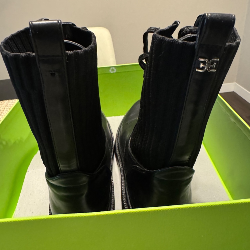 Sam boots - Picture 4 of 6